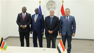 تفاصيل إنشاء فرع دولي لجامعة الإسكندرية بالسودان.. وضع المقررات الدراسية من خلال الجانب المصري.. منح الطالب شهادة تعادل الجامعة الأم.. الطب والهندسة على قائمة البرامج