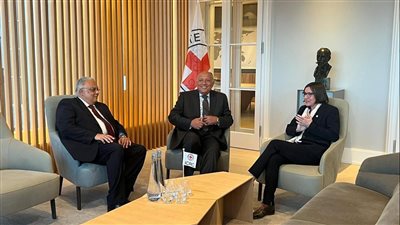 خلال تواجده في چنيف، وزير الخارجية يلتقي مع رئيسة اللجنة الدولية للصليب الأحمر