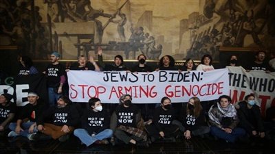 تأييدا لفلسطين، منظمة يهودية تحاول منع بايدن من تسجيل مقابلة في مقر NBC الرئيسي (فيديو)