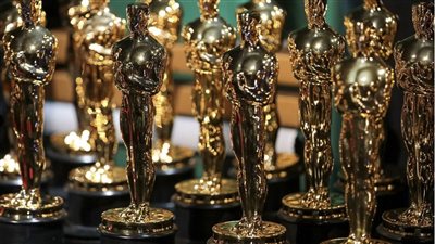 أوسكار 2024، رايان جوسلينج يؤدي فقرة غنائية وزيندايا تقدم إحدى الجوائز