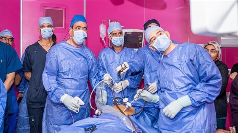 فريق أطباء جامعة
