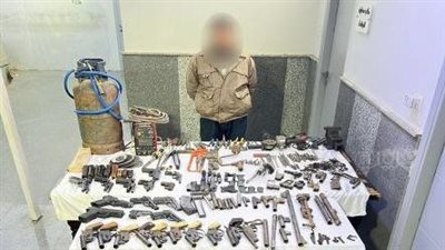 ضبط ورشة تصنيع أسلحة نارية يديرها عاطل بحوزة 27 سلاحا متنوعا بأسيوط 