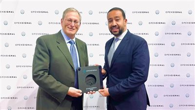 أوبن سيجنال تكرم المصرية للاتصالات وتمنحها جائزة أسرع مقدم خدمات إنترنت موبايل في مصر