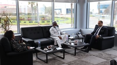 رئيس جهاز حماية المنافسة يبحث مع نظيره النيجيري تعزيز التعاون