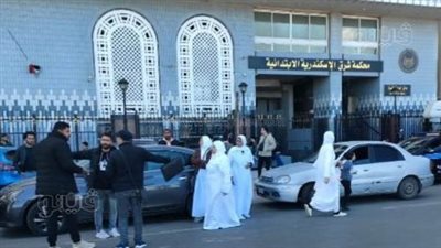 كيف ينظم القانون أسلوب التعامل مع النزيلة الحامل داخل السجون المصرية؟