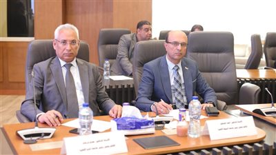 رئيس جامعة أسيوط يشارك باجتماع مجلس الجامعات الأهلية