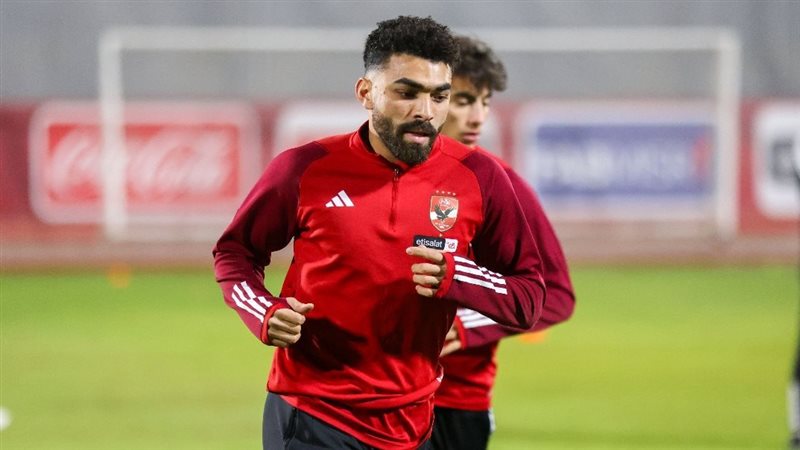 خالد عبد الفتاح لاعب