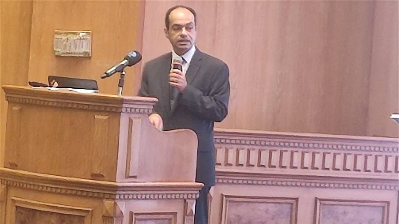 الصحة تنظم يوم علمي