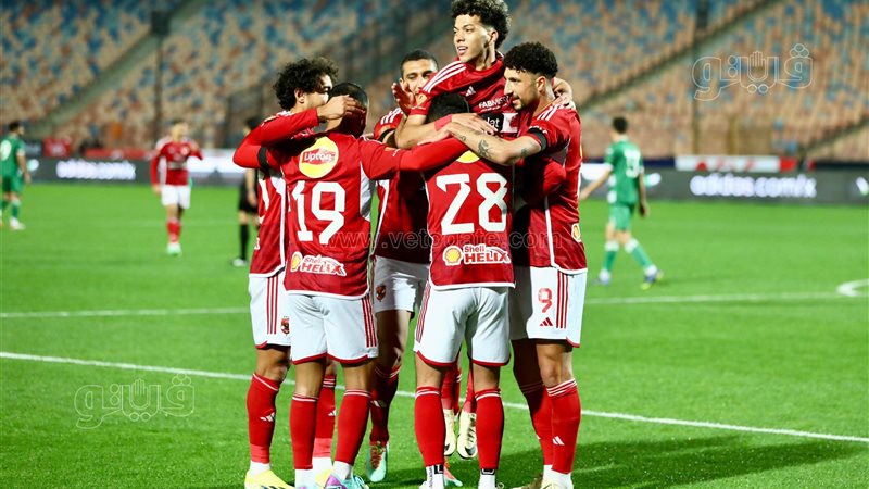 احتفال لاعبي الأهلي