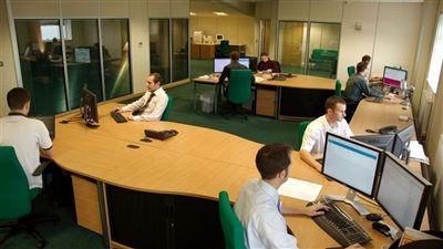 30 ألف عامل يحصلون على ضعف المرتبات بسبب عطل فني