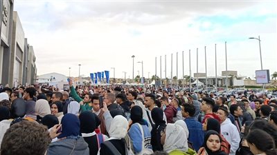 تفسير حلم الزحام في المنام وعلاقته بانتهاء المشاكل العائلية 