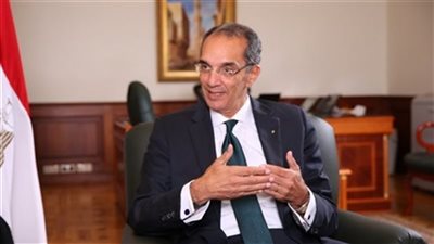 وزير الاتصالات: نعمل على زيادة سرعة الإنترنت وتثبيتها وتقوية شبكات المحمول (فيديو)