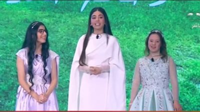 مايان السيد في حفل قادرون باختلاف: محظوظة أني قدمت شخصية خديجة (فيديو)