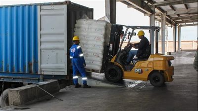 إيثيدكو تصدر أول شحنة من البولى إيثيلين المعاد تدويره لإسبانيا 