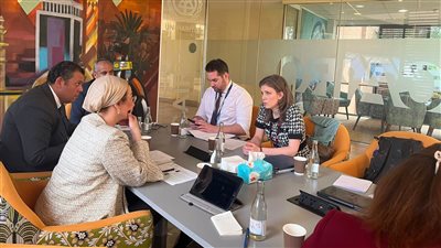 وزيرة البيئة تبحث التعاون مع نظيرتها المجرية 