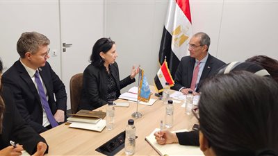 وزير الاتصالات يبحث مع شركات تكنولوجية عالمية جذب استثمارات جديدة 