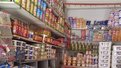 محافظ أسوان: حملات مفاجئة للجان مشتركة بالميني باص الطائر لمراقبة الأسواق 