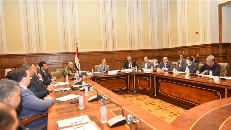 مناقشة ملف تقنين