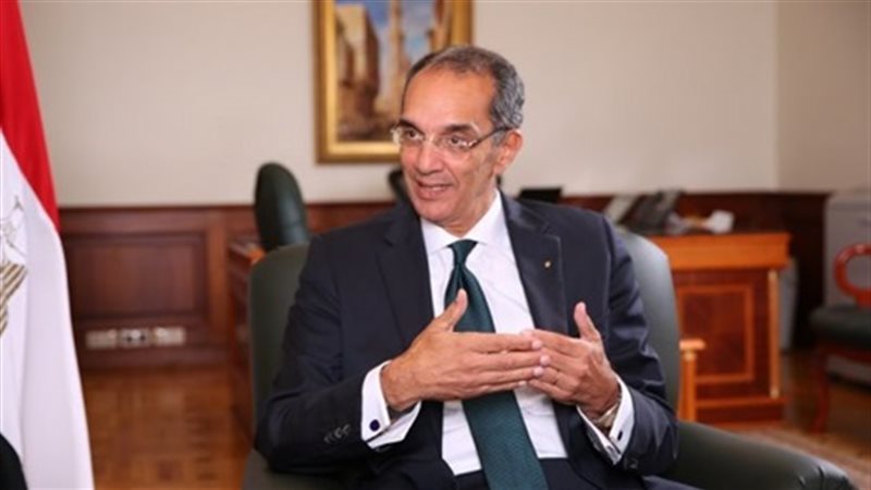 وزير الاتصالات الدكتور
