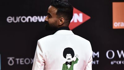 لمسة وفاء من محمود الليثي لـ سمير غانم في رابع أيام مهرجان الجونة|صور