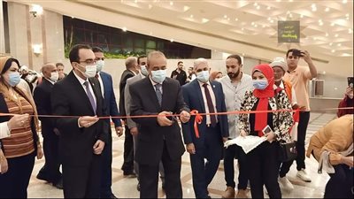 محافظ الإسماعيلية يفتتح معرض تاريخ ونضال احتفالًا بالعيد القومي | صور 