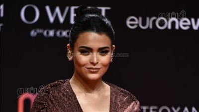 أسماء جلال ضيفة شرف الحلقة 9 من مسلسل سوتس بالعربي 