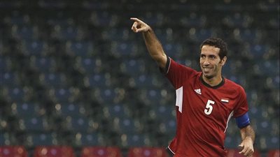 4 مواقف مثيرة للجدل من أبو تريكة.. أبرزها الانسحاب من مباراة السوبر