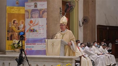 مطران اللاتين بمصر يترأس القداس الإلهي الافتتاحي للسينودس الإيبارشي