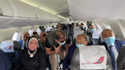 خدمات البترول الجوية تنقل وزراء الحكومة للاحتفال بالعيد القومي للوادي الجديد 