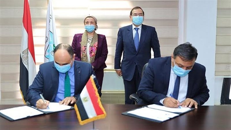 تعاون بين وزارتي