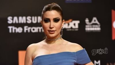 أناقة وأنوثة.. نسرين طافش تتألق على ريد كاربت اليوم الخامس لمهرجان الجونة