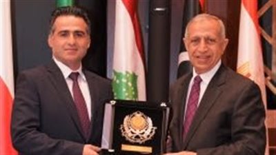 رئيس الأكاديمية العربية يستقبل وزير الأشغال العامة والنقل اللبناني في الإسكندرية