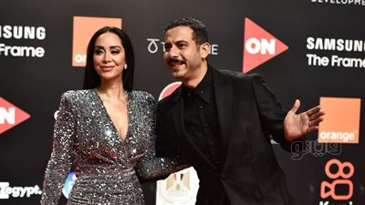 محمد فراج وبسنت شوقي يخطفان الأنظار على السجادة الحمراء في خامس أيام مهرجان الجونة | فيديو و صور