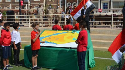 القوات المسلحة تنظم زيارات لمرافقة أبناء الشهداء ومصابي العمليات للمدارس | صور