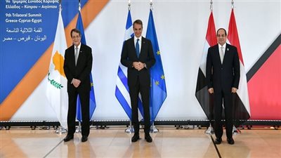 السيسي يكشف عن خطة توريد الغاز المُسال من مصر إلى اليونان وأوروبا