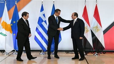  السيسي يشهد التوقيع على اتفاقيات التعاون بين مصر واليونان وقبرص