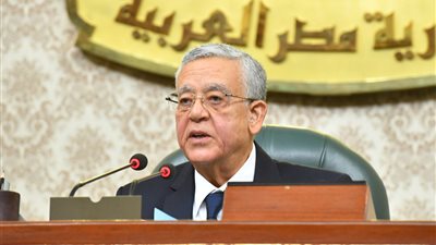 بعد إغماء نائب بالبرلمان.. مطالب بالتحقيق في غياب الإسعافات الأولية 