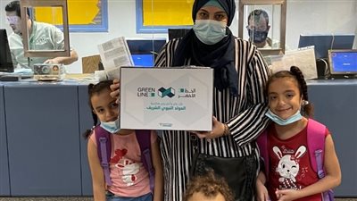 المترو يفاجئ الركاب بهدايا حلوى المولد النبوي الشريف