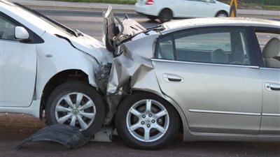 خطوات الحصول على التعويض بعد التعرض لـ حادث سيارة معلومة أو مجهولة