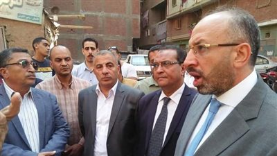 حسام المندوه يشهد تسليم أرض محطة رفع لحل مشكلة الصرف الصحي ببولاق الدكرور