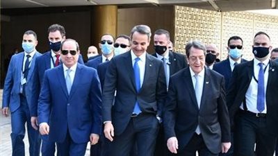 البيان المشترك: مصر واليونان وقبرص تطالب تركيا بالامتناع عن الاستفزازات وانتهاك القانون الدولي.. يرحبون بتوقيع اتفاق حول إنشاء خط كهربائي.. يعبرون عن قلقهم بشأن أفغانستان وعقد القمة المقبلة في مصر