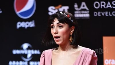 زينب غريب بـ