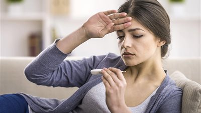 أعراض حمى البحر المتوسط ومضاعفاتها وطرق علاجها 