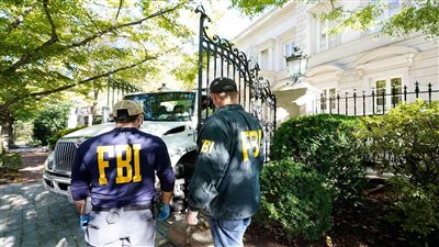 الشرطة الأمريكية تداهم قصرًا لرجل أعمال روسي مقرب من بوتين