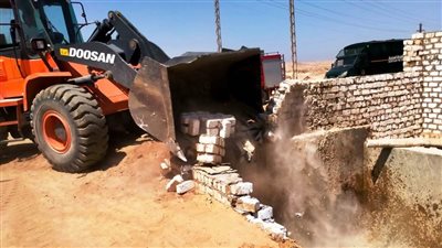 قنا تواصل حملاتها لإزالة التعديات على أملاك الري