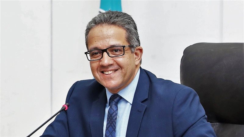الدكتور خالد العناني