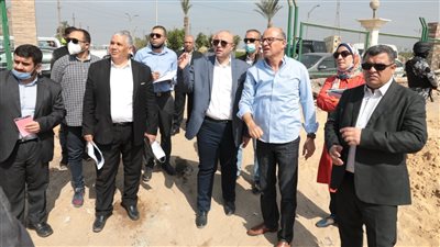 محافظ بني سويف يتفقد سير العمل بالكورنيش وحديقة الشلال وحي الأزهري