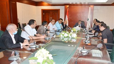 محافظ سوهاج: منع الموظفين من دخول المنشآت الحكومية دون الحصول على لقاح كورونا