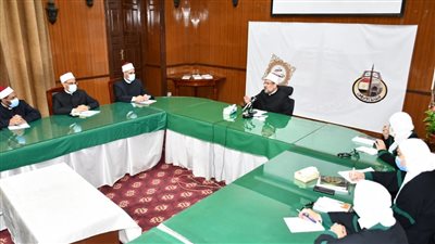 وزير الأوقاف يلتقي أعضاء القافلة الدعوية الثانية المتجهة إلى السودان