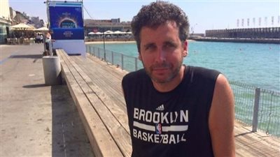 مستغلًّا جائحة كورونا.. مدرس أمريكي ينجب 100 طفل حول العالم | صور